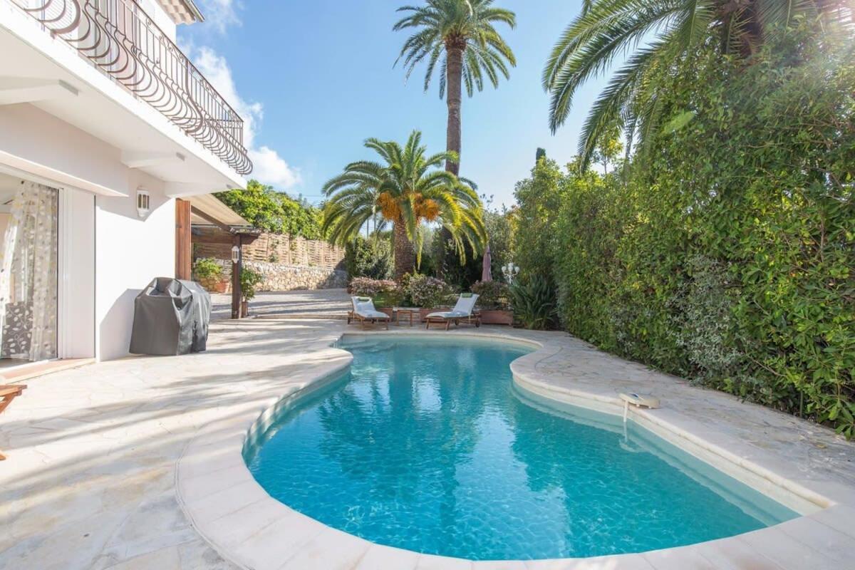 B024 - Magnifique - Piscine - Centre Villa Cannes